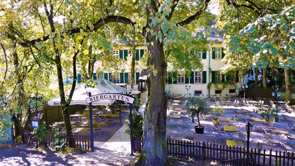 Dionysos beer garden
